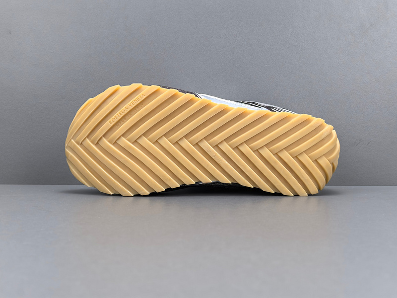B0tt*ga Ven*ta Orbit Sneaker