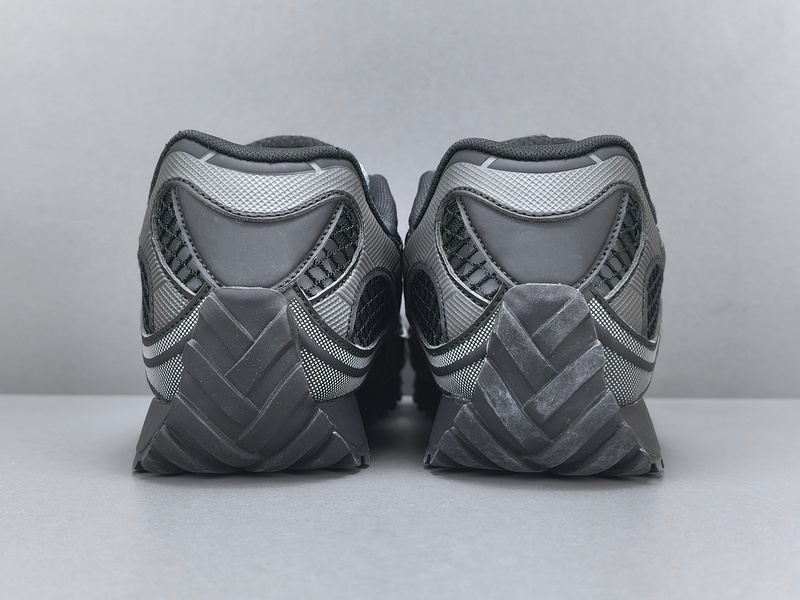 B0tt*ga Ven*ta Orbit Sneaker