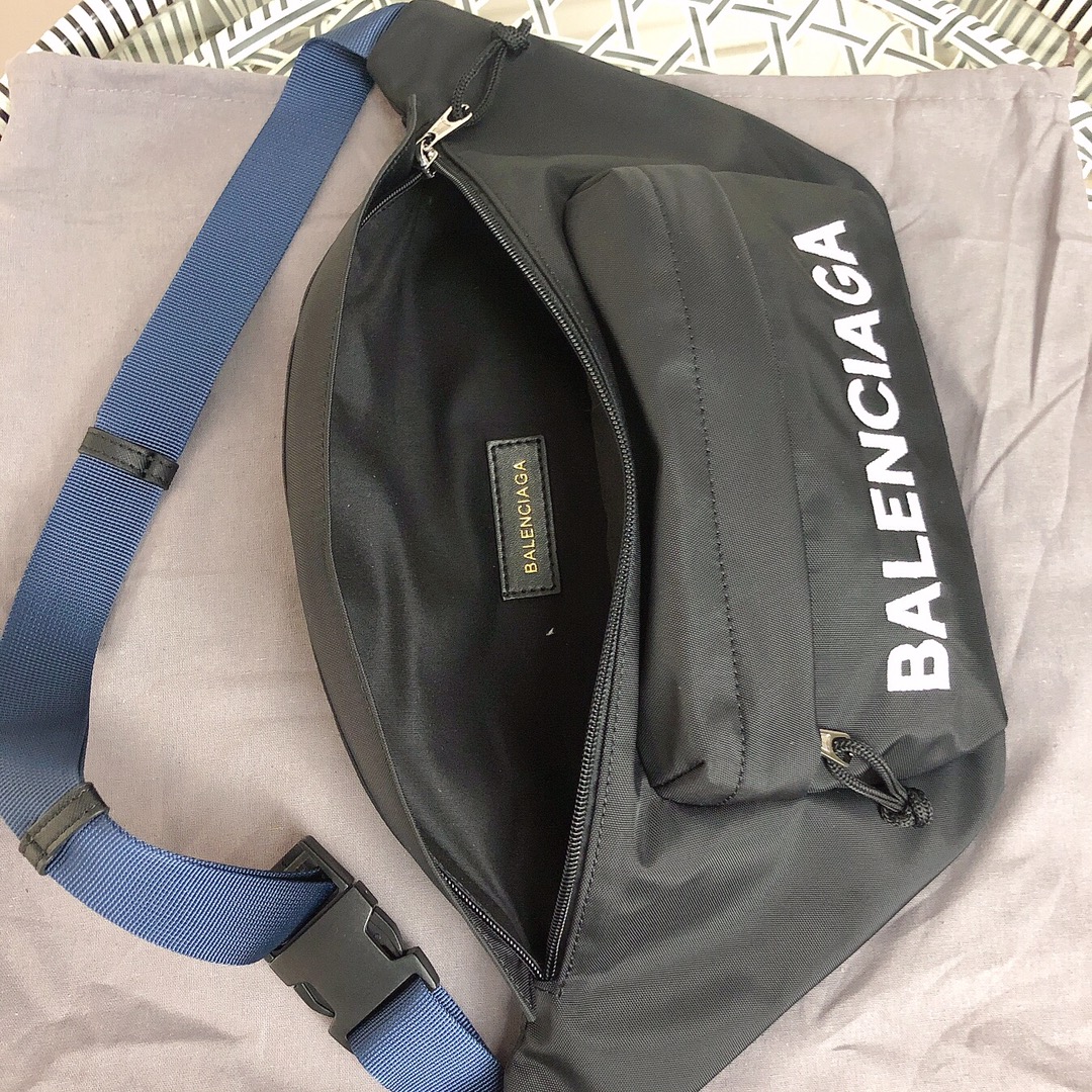 Ba*len*cia*ga crossbody bag-44*18*10cm