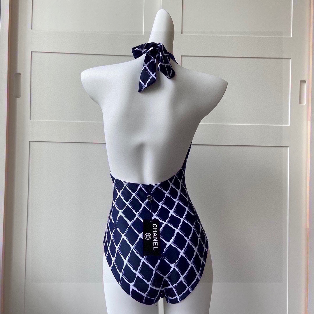 l0*is V*t0n swimsuit