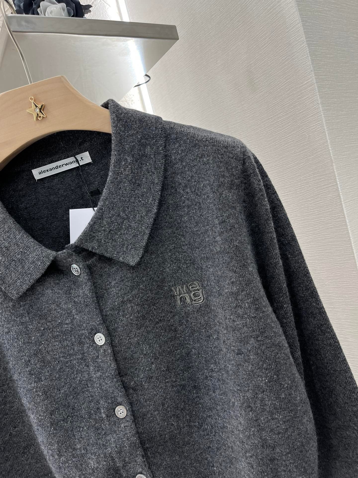 A1exa*der wang stacked-logo cardigan