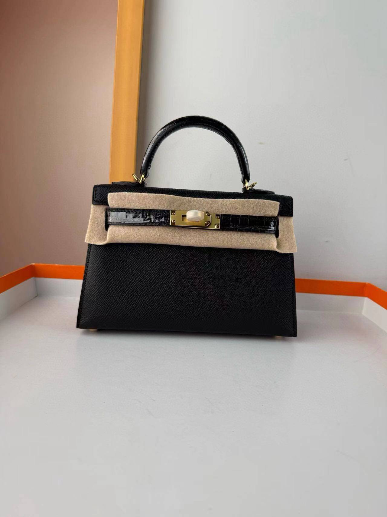 H**me5 Birkin 19CM