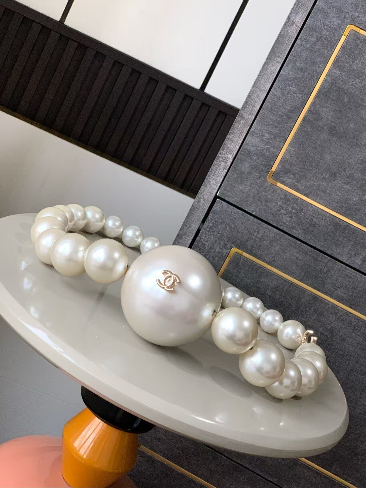 Ch@nel pearl ball bag