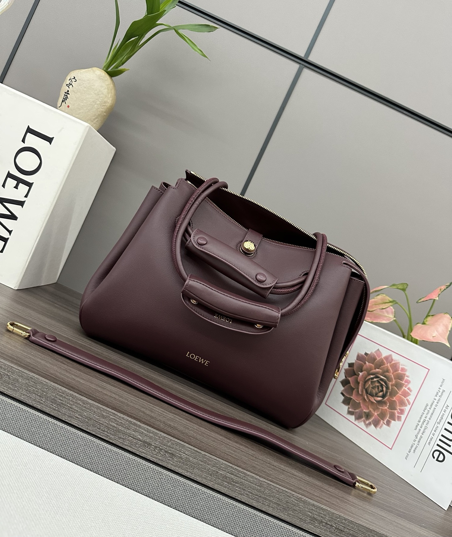 Lowee Madrid Bag-28.5*11*23CＭ