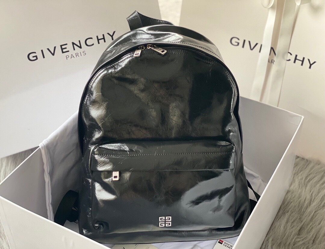 G1uenchy backpack-28x40x15cm