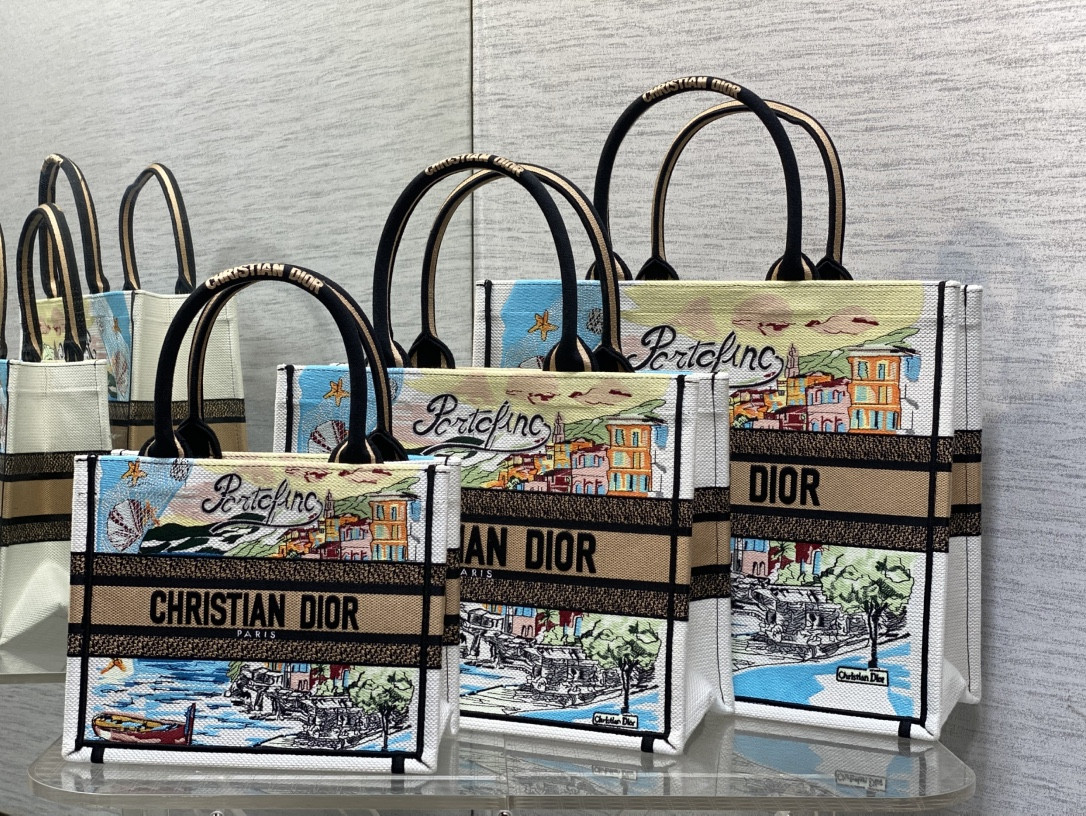 Diro Book Tote
