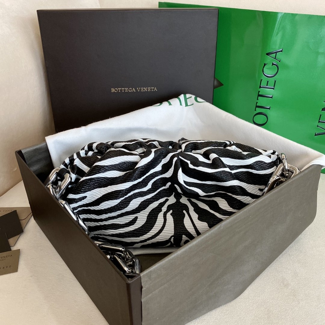 bo*te*ga Ve*ne*ta the chain pouch-31*12*16cm