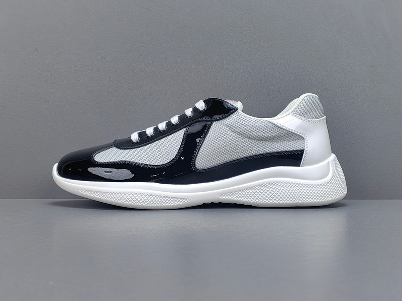 Pra*a Sneakers