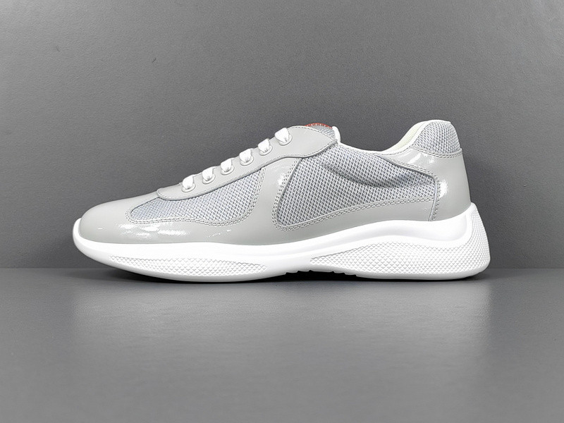 Pra*a Sneakers
