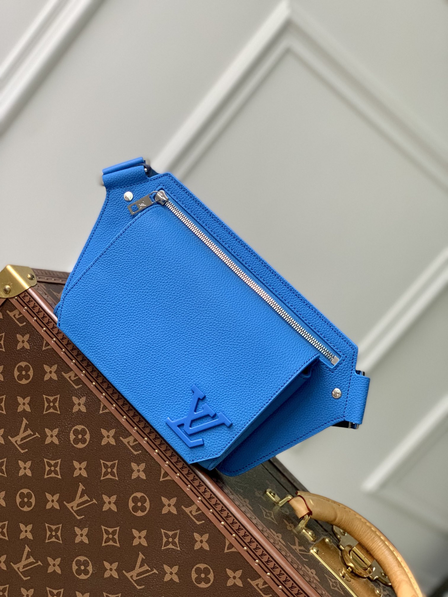 l0*is V*t0n takeoff handbags-30*16*3cm