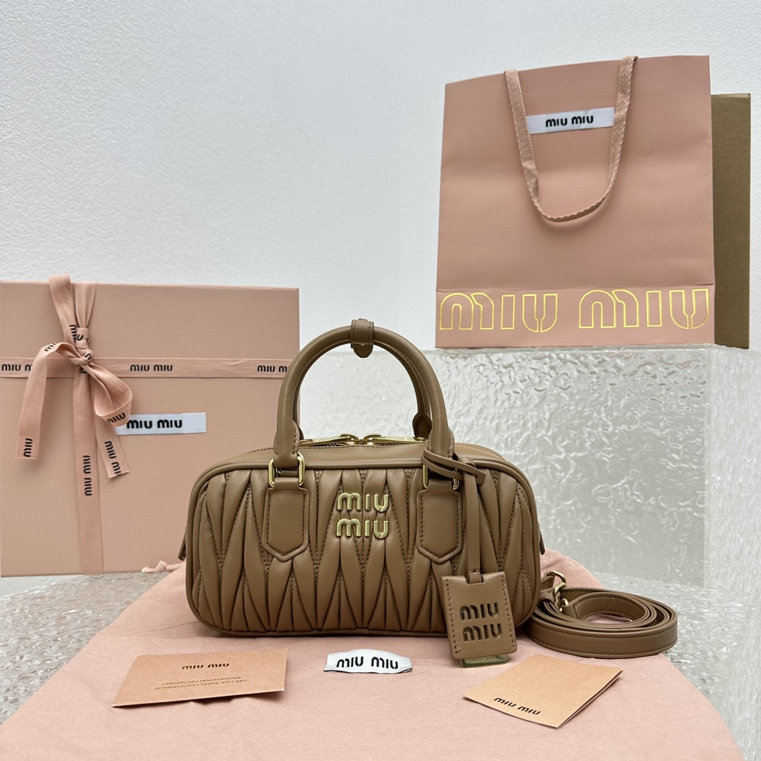 M*um*u vintage rectangular bag-23*12*8cm