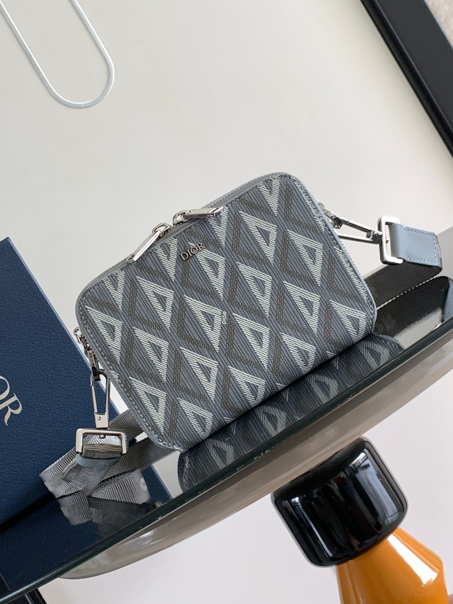 D*or oblique handlebag-17 x 12.5 x 55cm