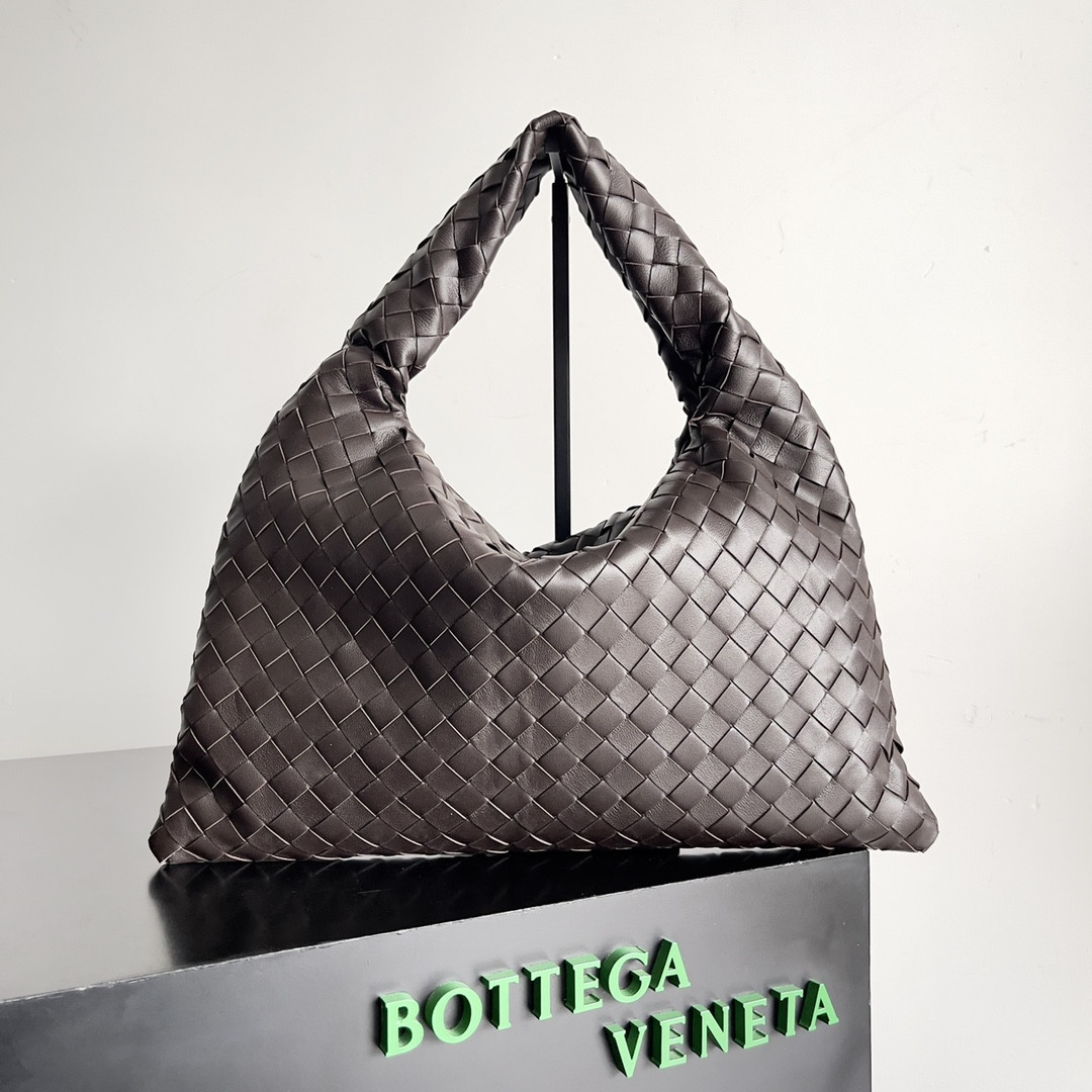 bo*te*ga Ve*ne*ta hop bag-41*20*8cm