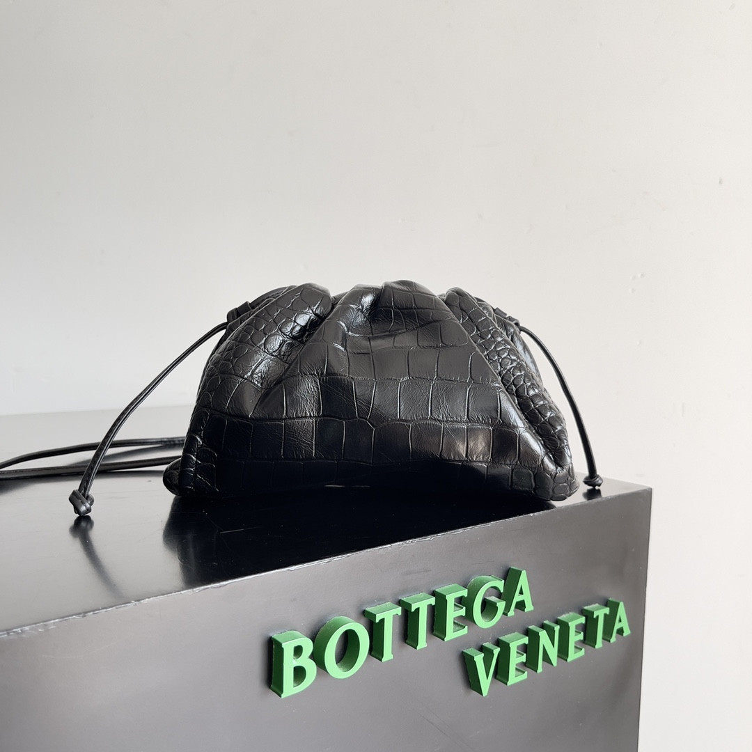 bo*te*ga Ve*ne*ta the pouch bag-23*15*5cm