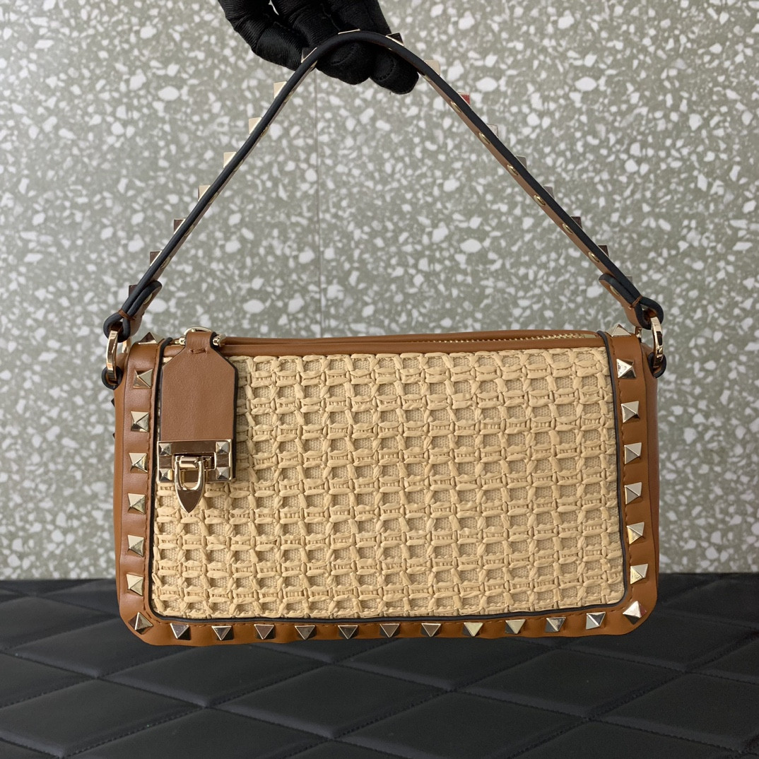 Va1e*ntin0 rockstud raffia bag-19*13*7cm
