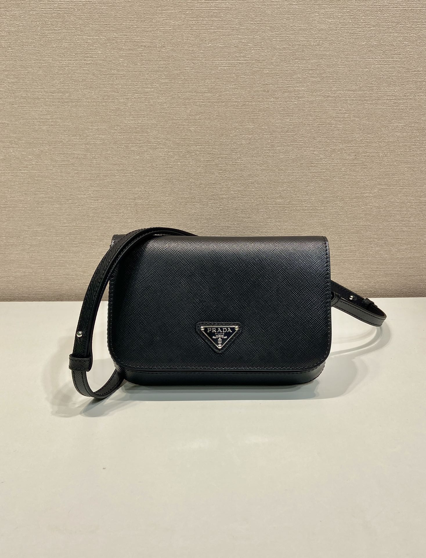 Pra*a shoulder 2vd061 bag-18*12.5*2.5cm