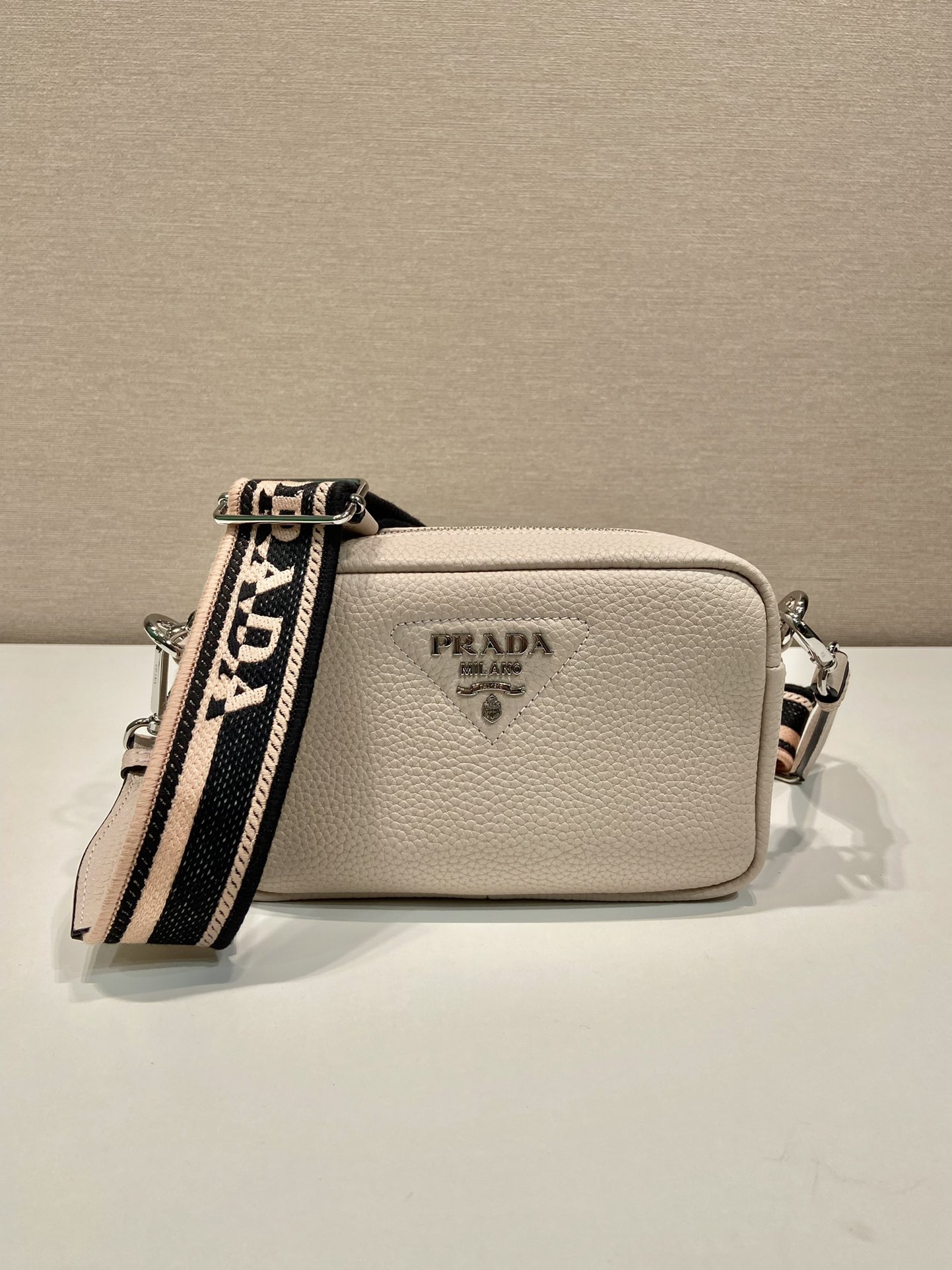 Pra*a 1bh192 crossbody bag-19*12*6cm
