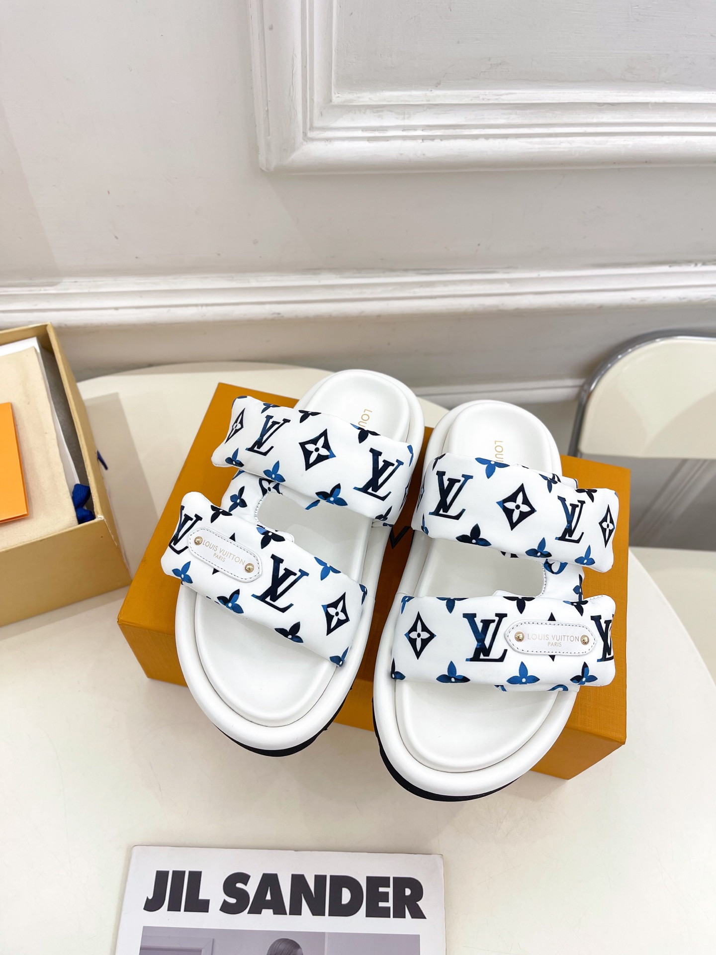 L0vis Vvtt0n 25SS Sandals