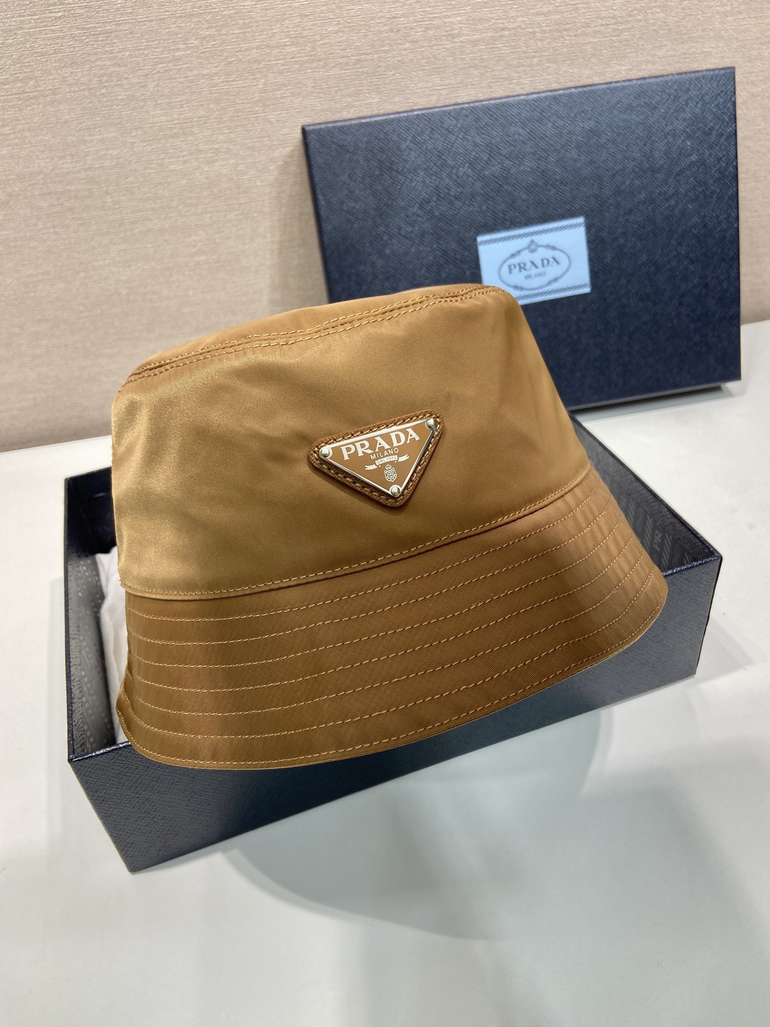 Pra*a Hats