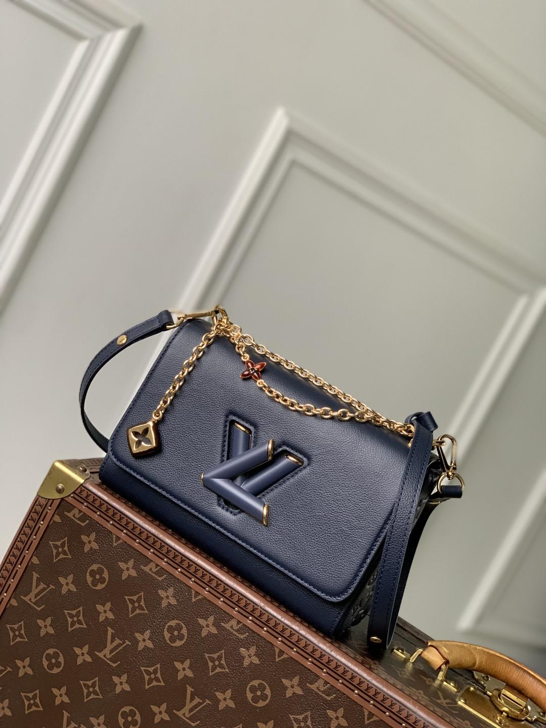 L0vis Vvtt0n Twist MM Slim Bag-M14341-23 × 16 × 8CM