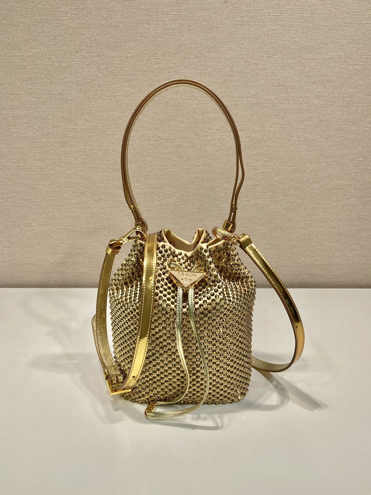 Pra*a 1BE067 Bucket Bag-16*21*10CM