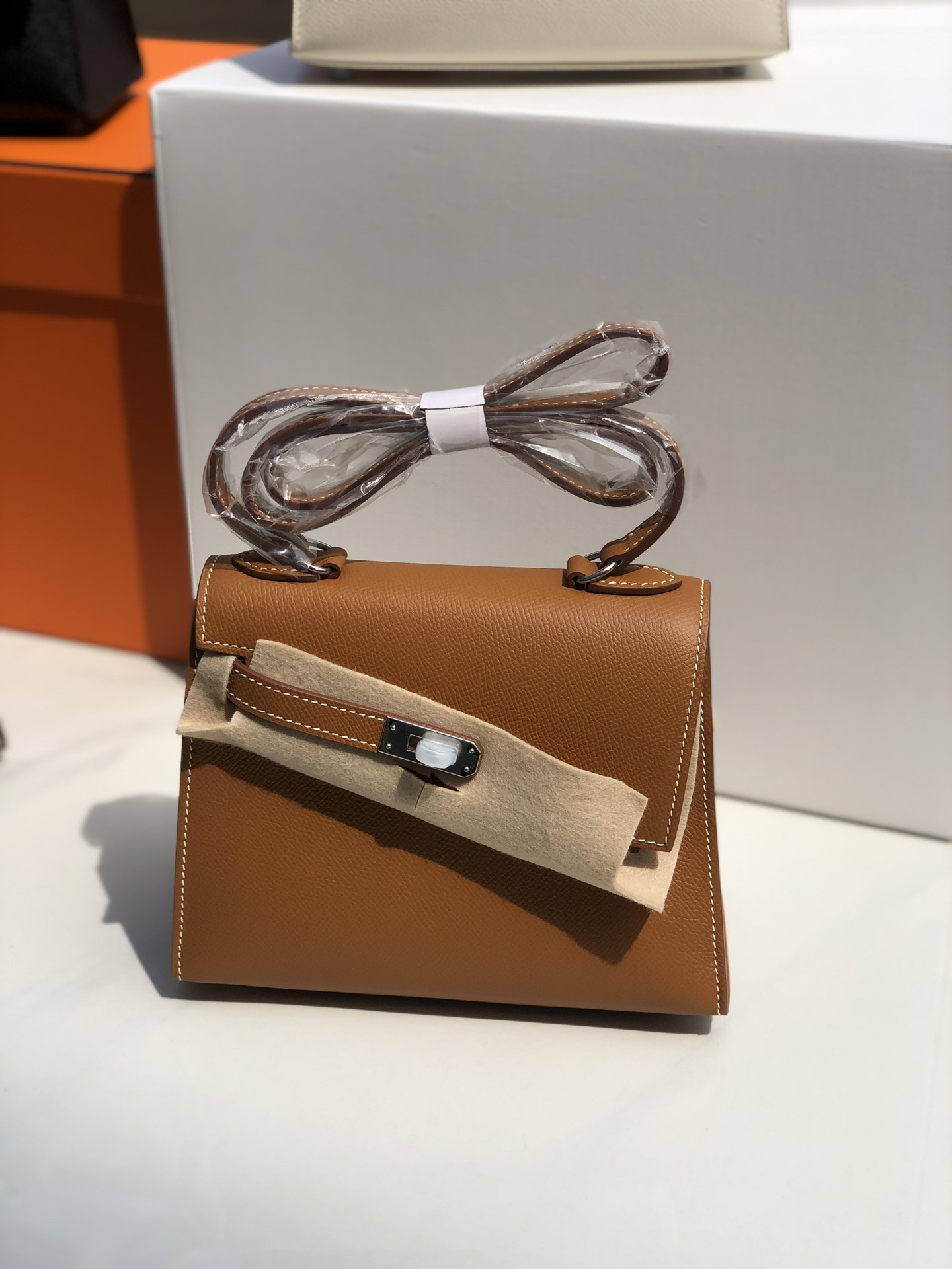 H**me5 Kelly Desordre 20cm Epsom