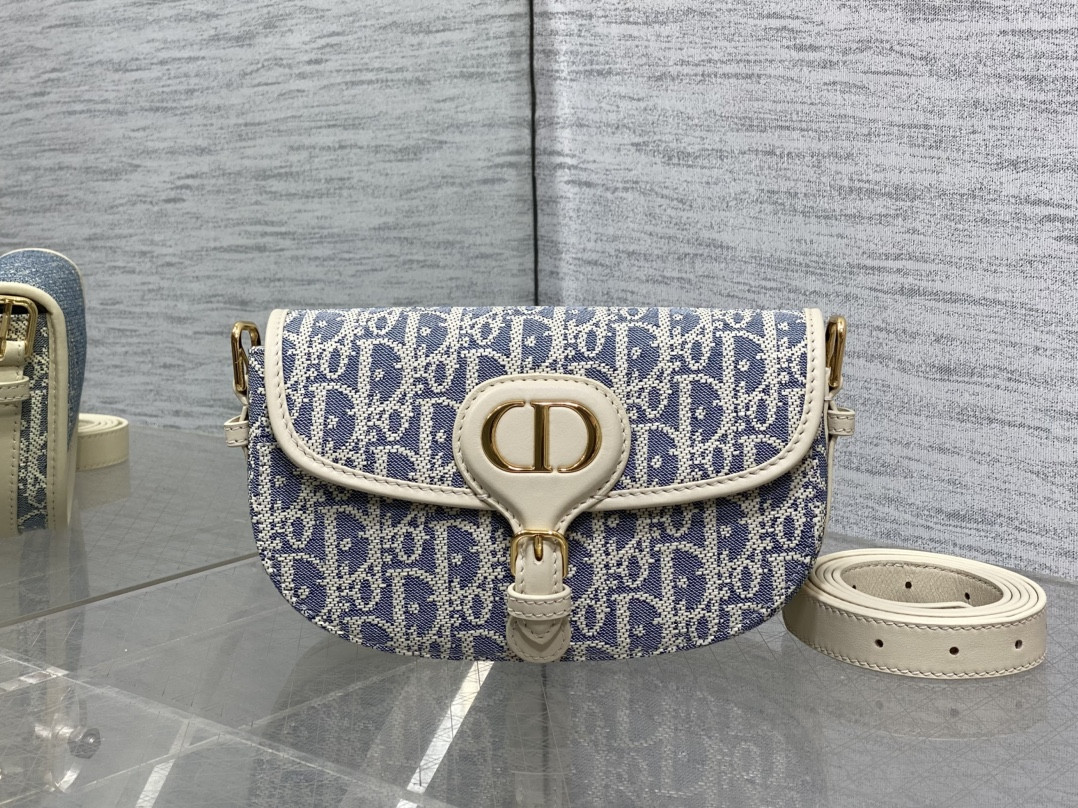 Di0r 30 Bobby Bag-21*5*12CM