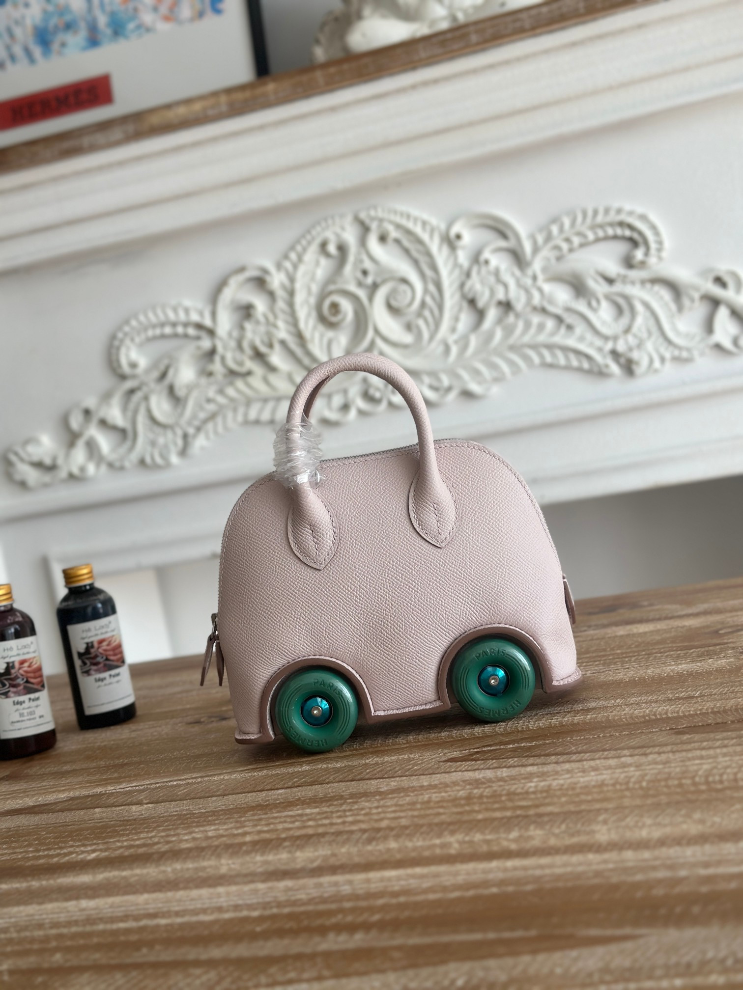 H**me5 Bolide On Wheels Bag