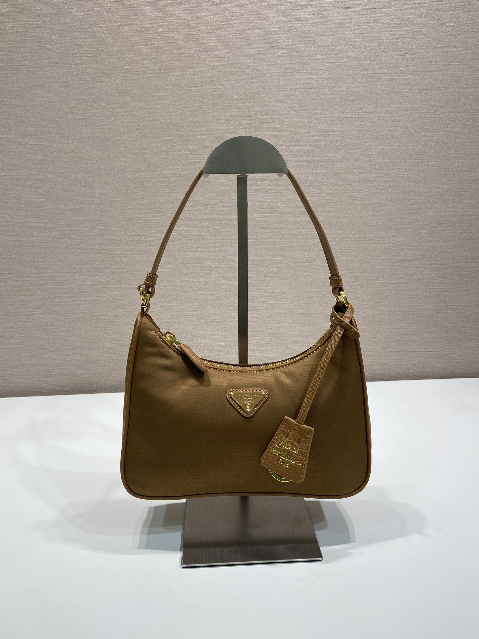 Pra*a Re-Edition 2005 Hobo Bag-22*18*6.5CM