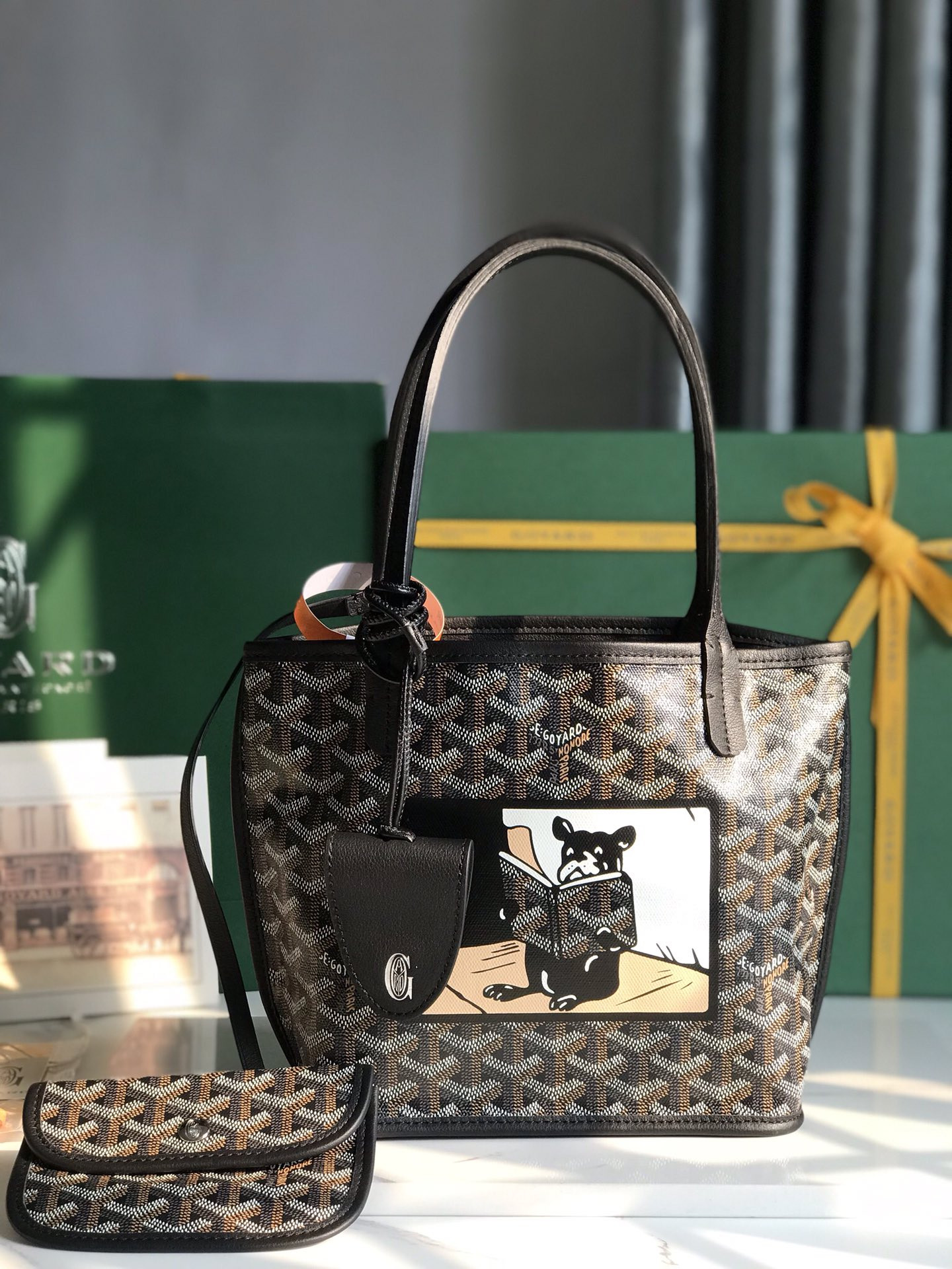 G09ard Anjou Mini Handbags-20*10*20CM