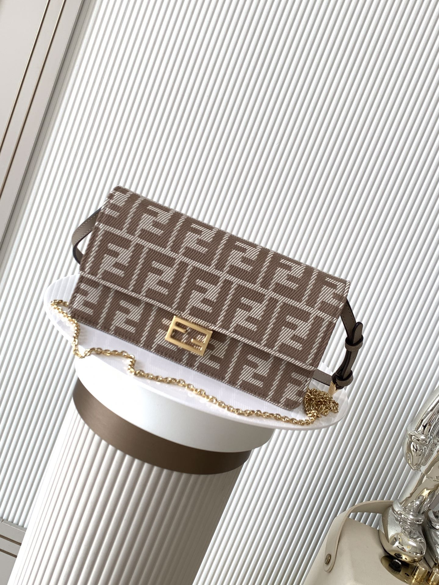 F**di Baguette Bag-21/5/11.5CM