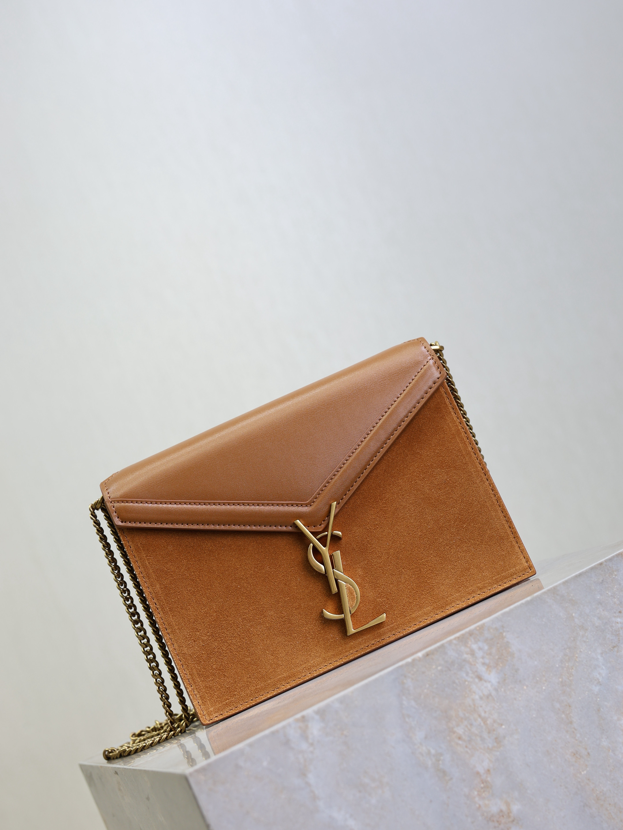 Y51 Cassandra Bag-22x16.5x5.5cm