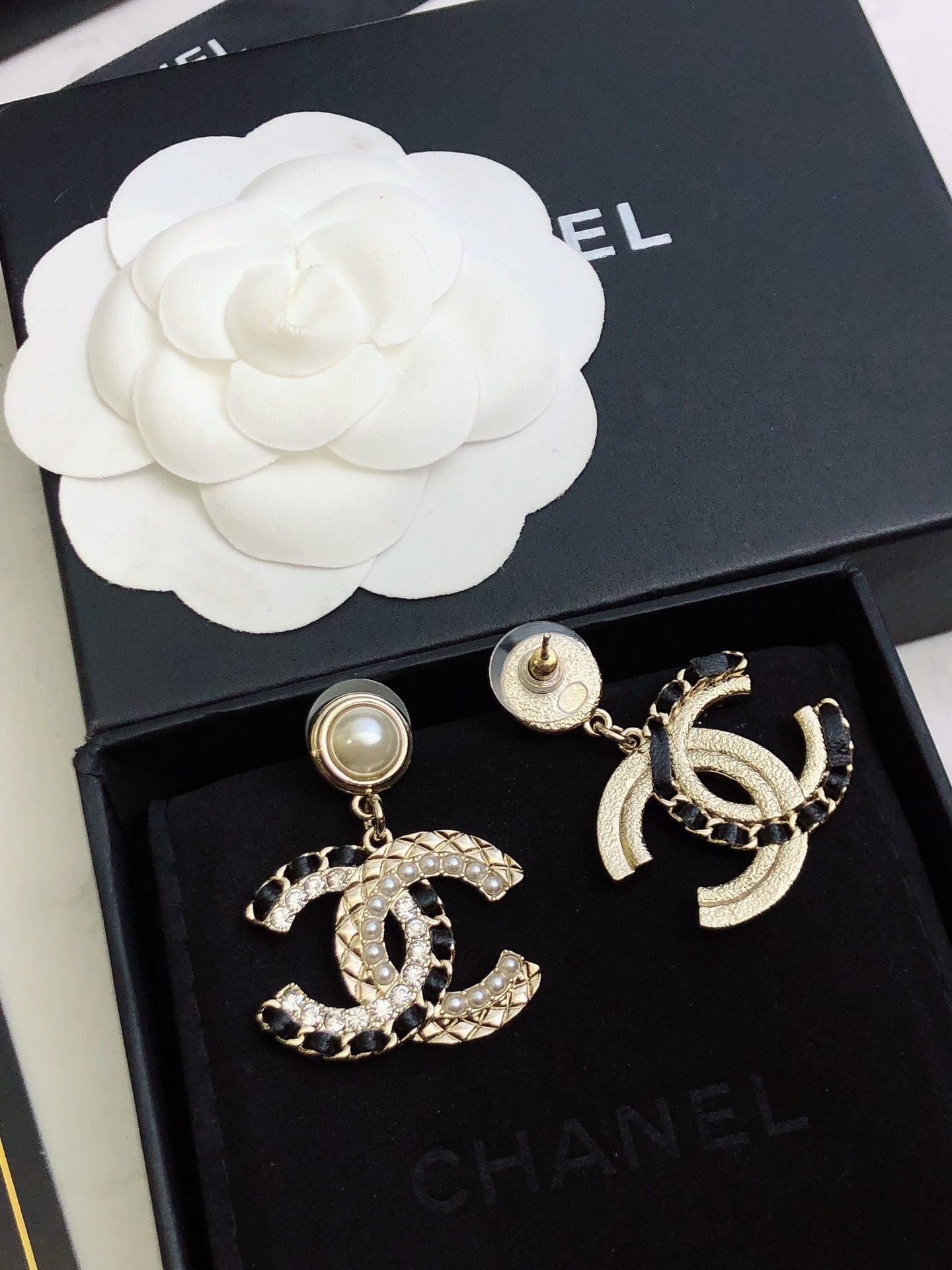 Ch@nel Earring