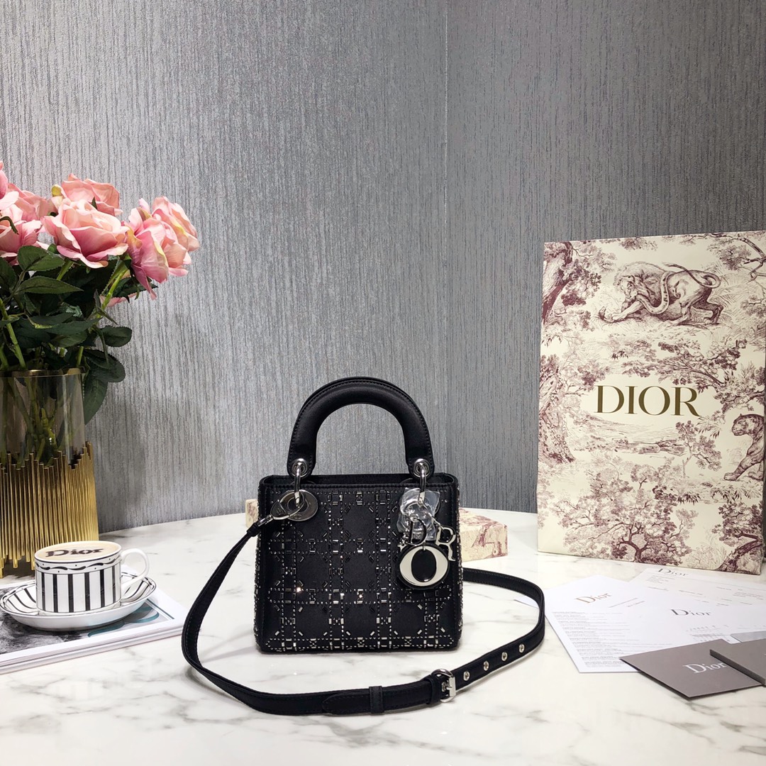 lady D*or mini-17*15*8cm