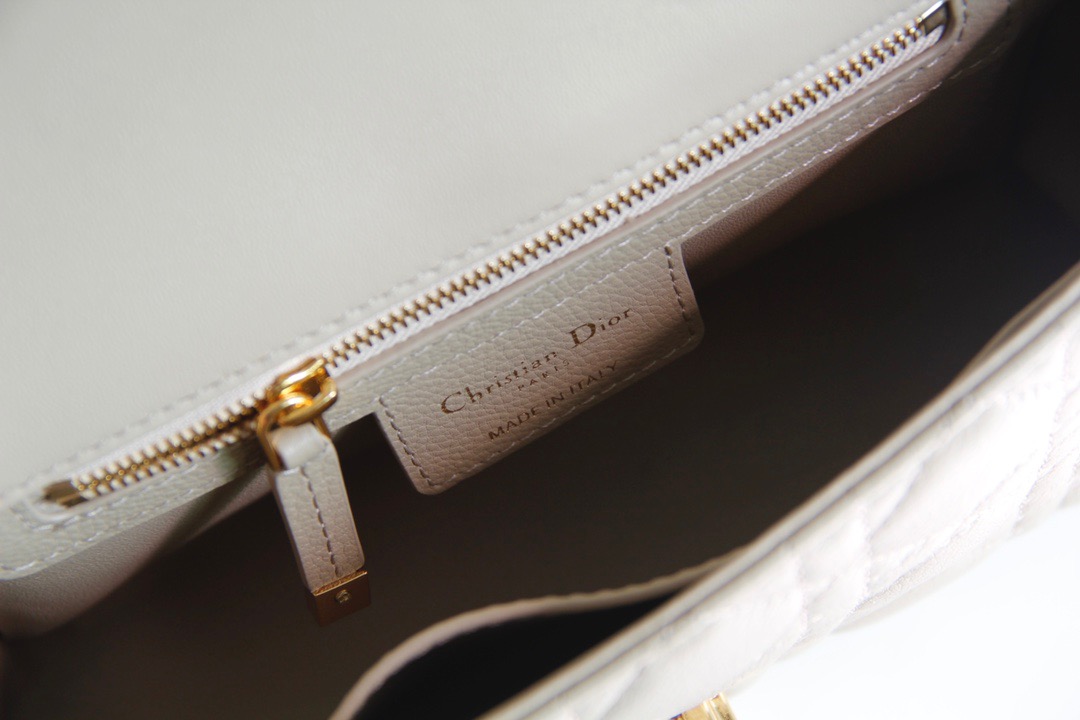 D*or 2021 caro bag-20*12*7cm