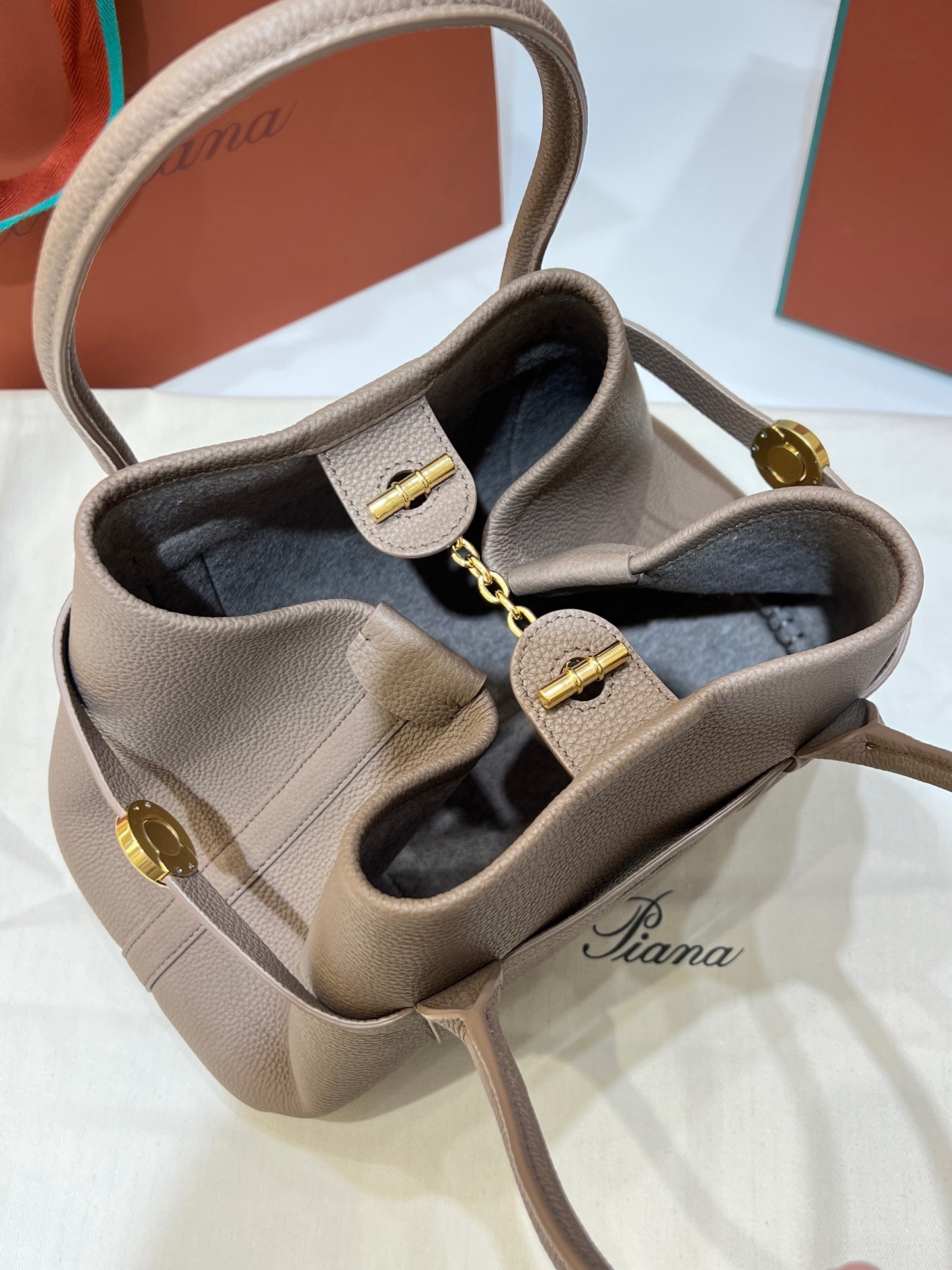 L0r0 P1ana ghiera shopper bag-28*19*12cm