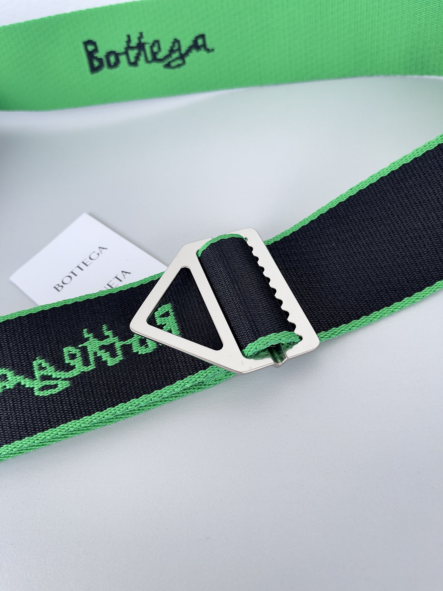 bo*te*ga Ve*ne*ta webbing crossbody bag-25*15*5cm