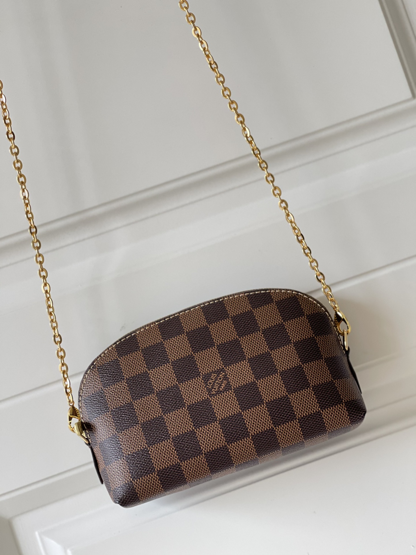 l0*is V*t0n cosmetic bag-17*12*6cm