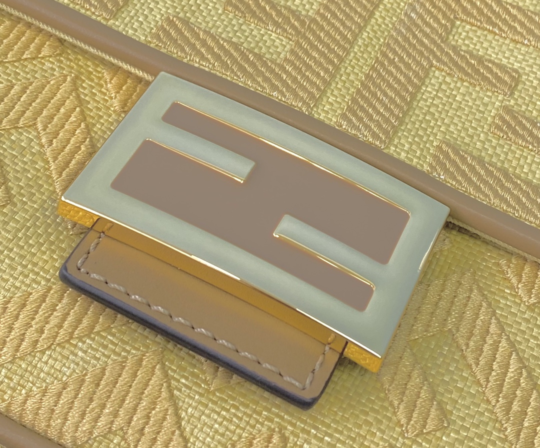 F**di medium baguette bag-26x15x4cm