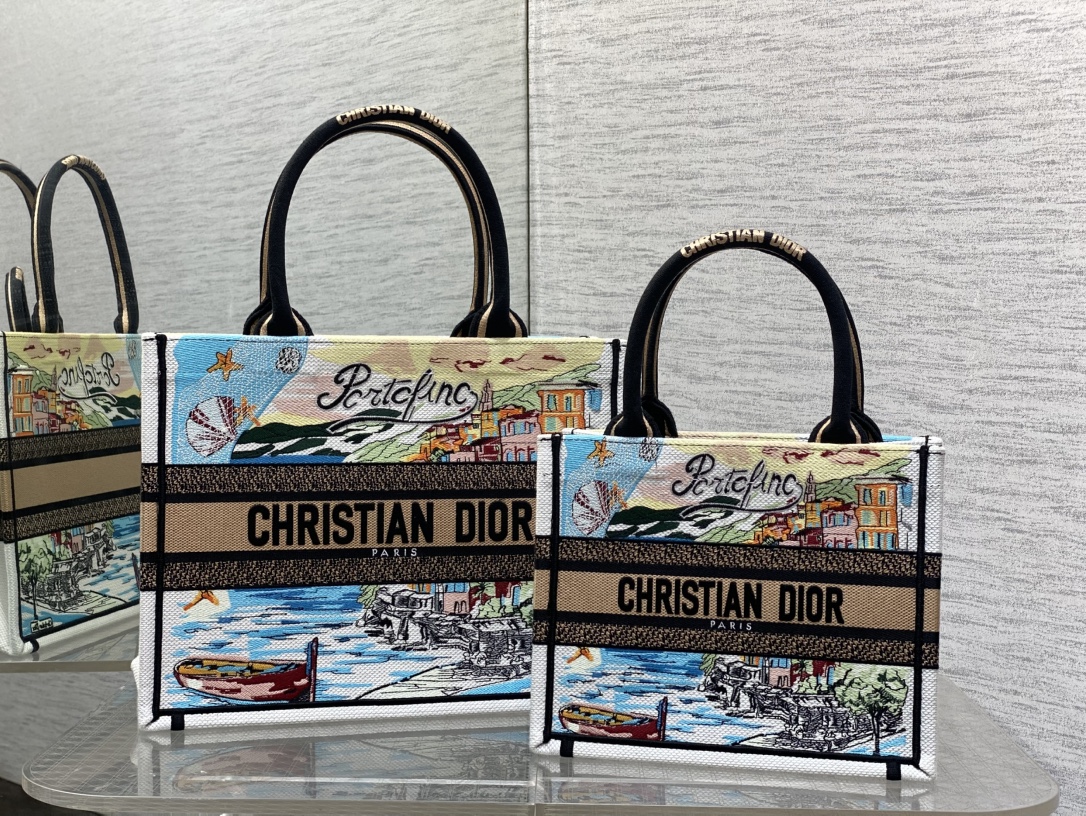 Diro Book Tote