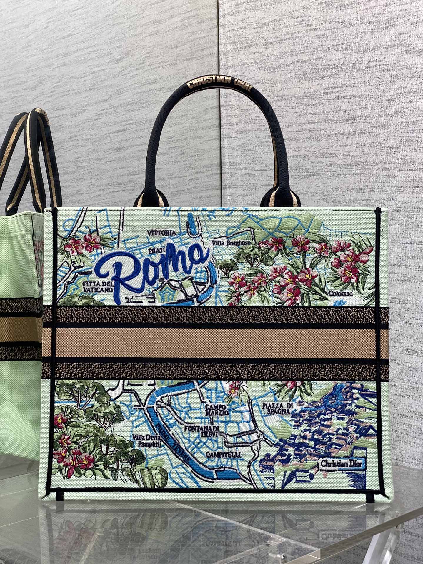 Diro Book Tote