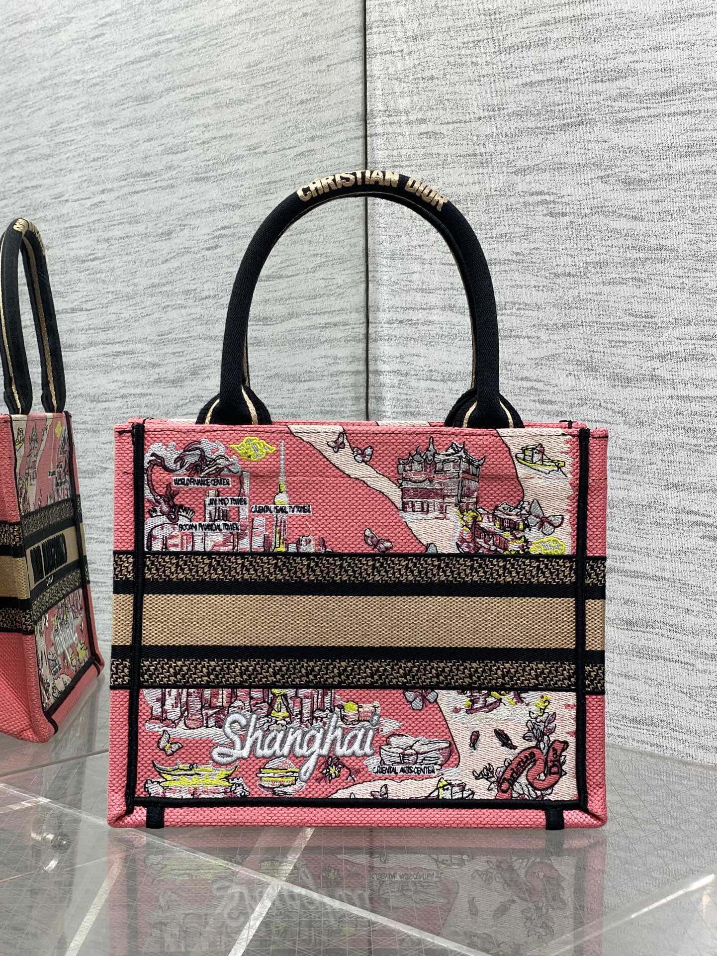 Diro Book Tote