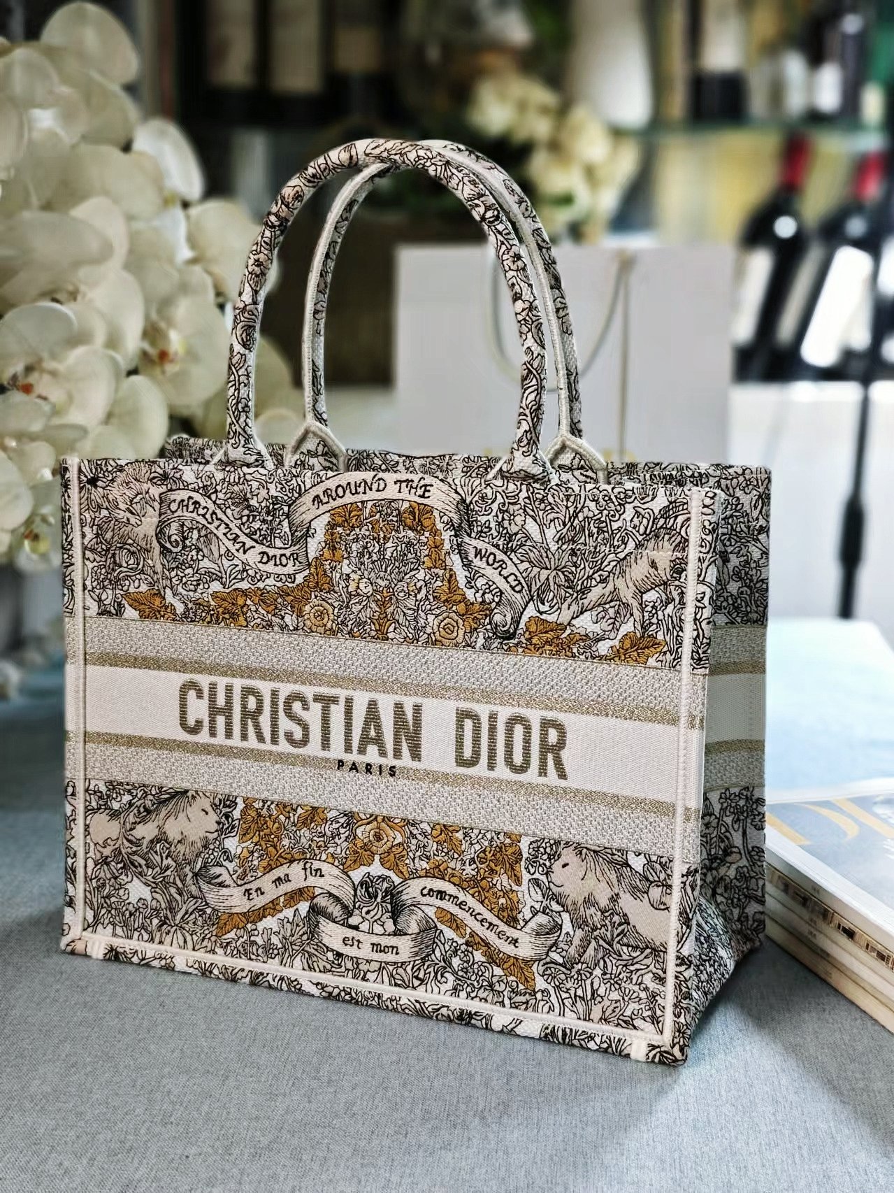 Diro Book Tote
