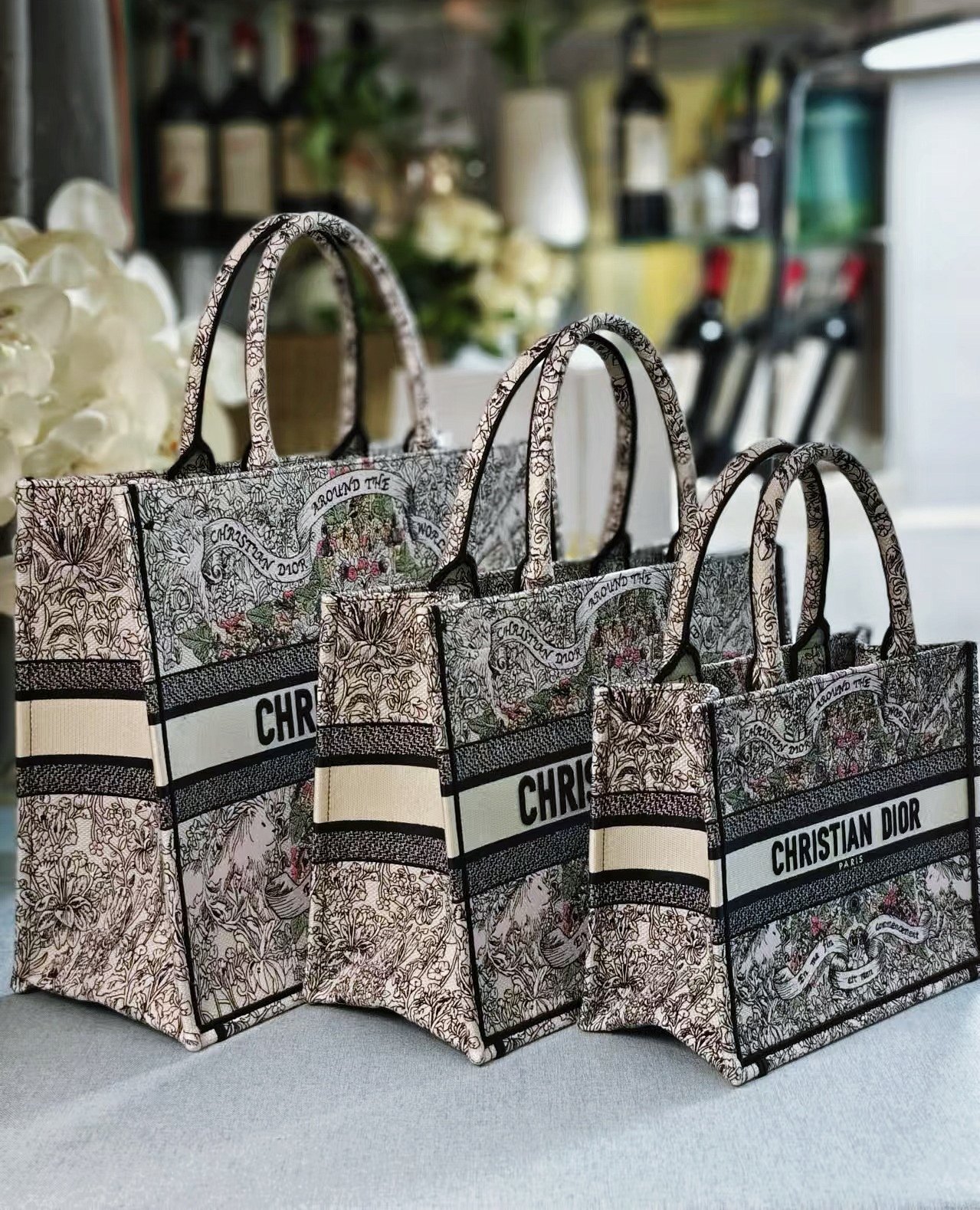 Diro Book Tote