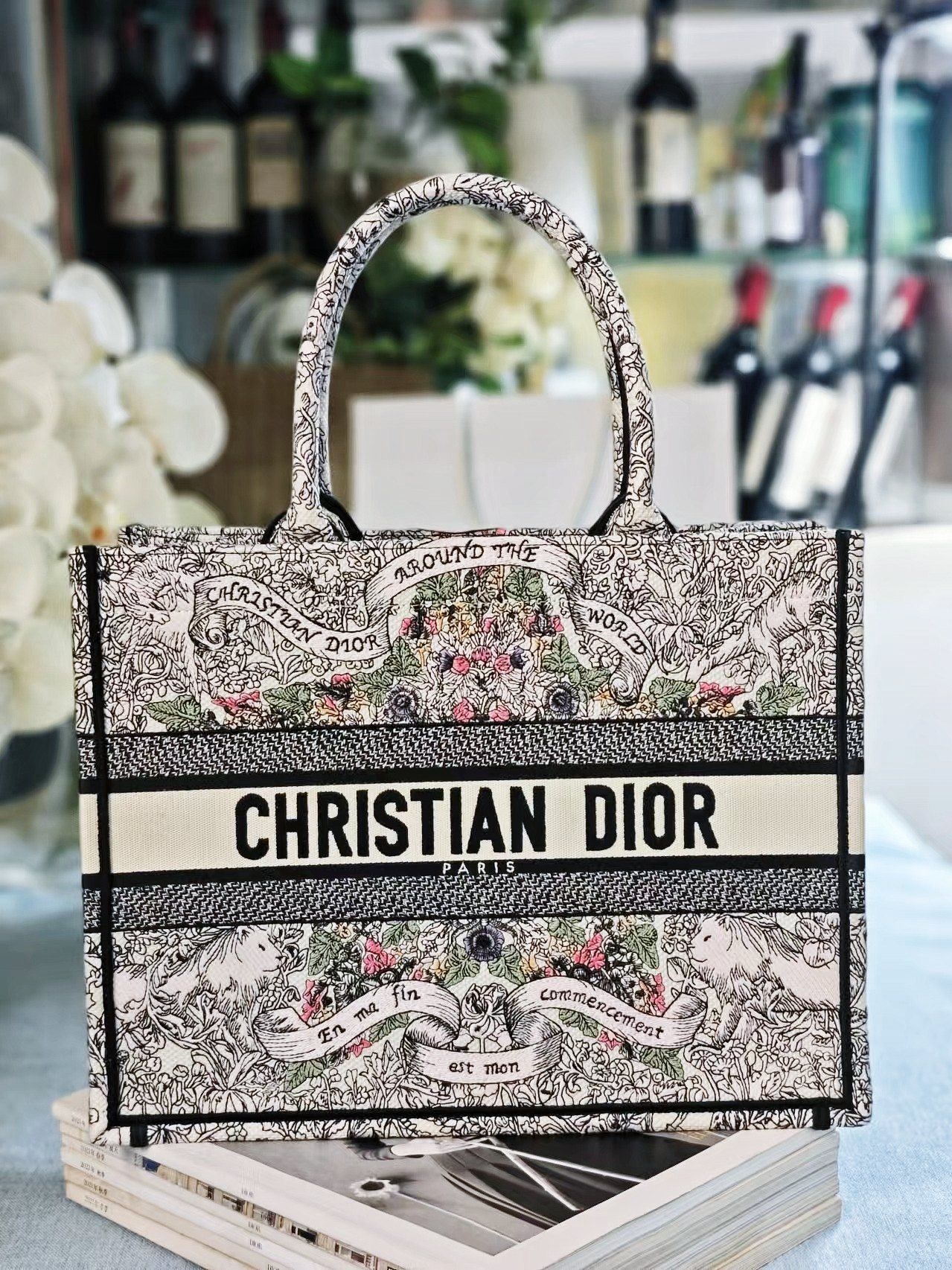 Diro Book Tote