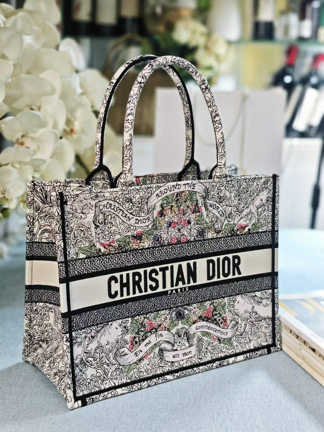 Diro Book Tote