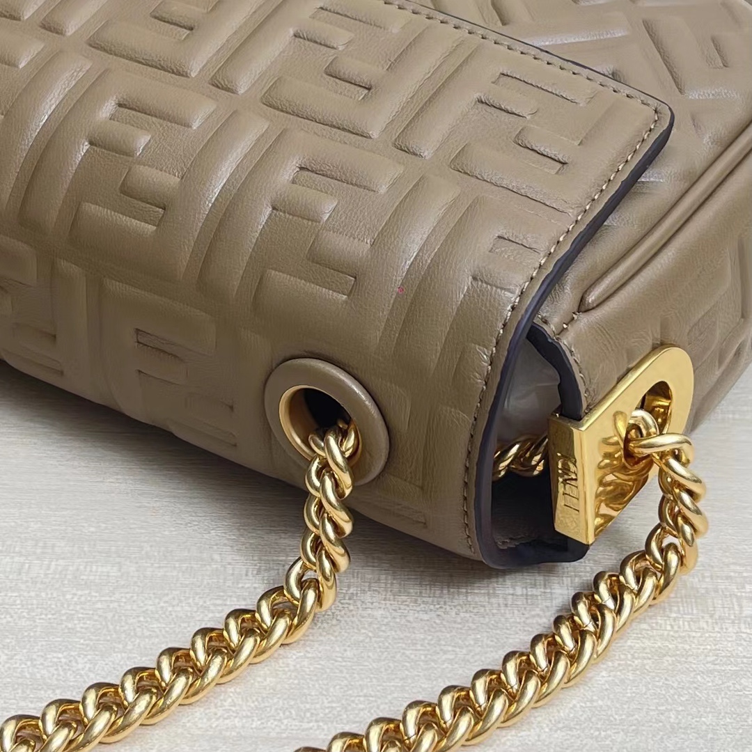 F**di baguette bag-24x14x7cm