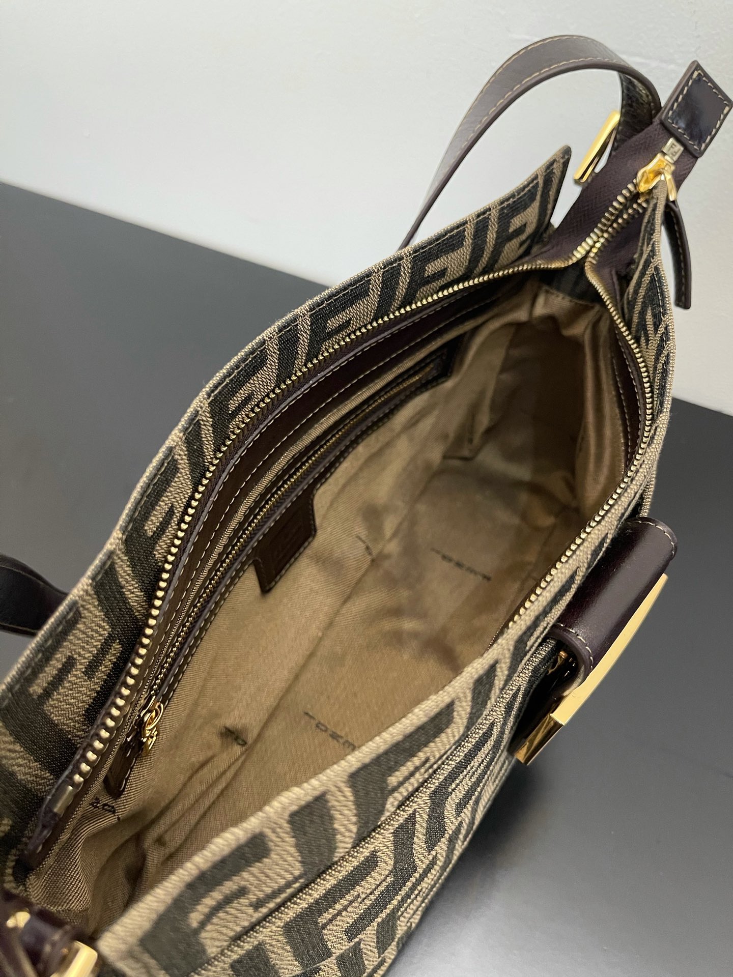 F**di vintage handbags-30*18*12cm