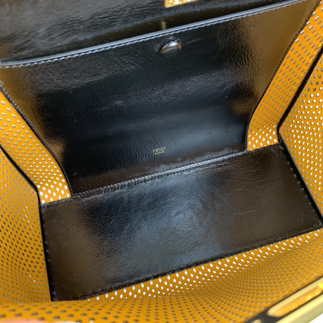 F**di peekaboo-30x25x15cm