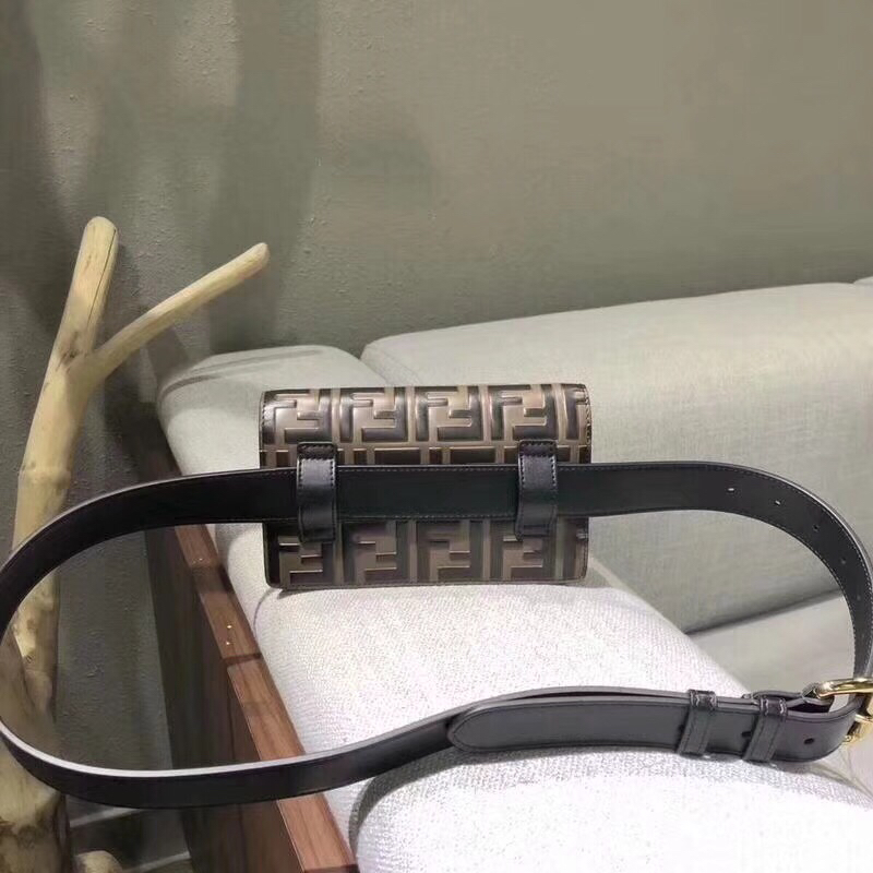 F**di peekabootote-18*10*4cm